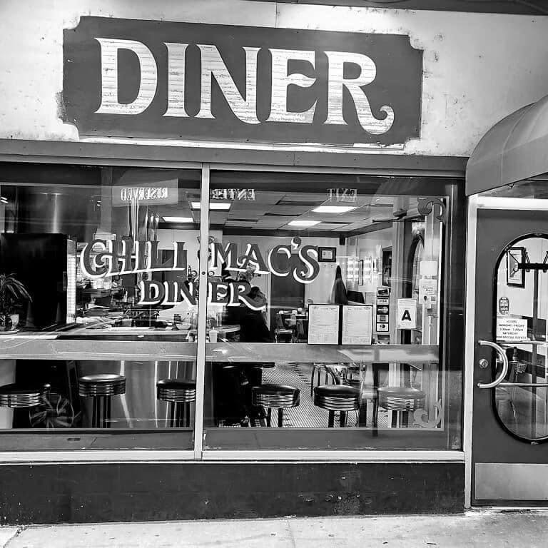 Chili Mac's Diner logo